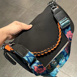 贵宝 挎包牛津布单肩休闲斜挎背包登山包斜挎胸包 包休闲背包男士