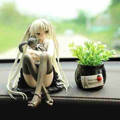 创意汽车摆件个性可爱卡通动漫穹妹抱熊美少女车载中控台装饰手w8