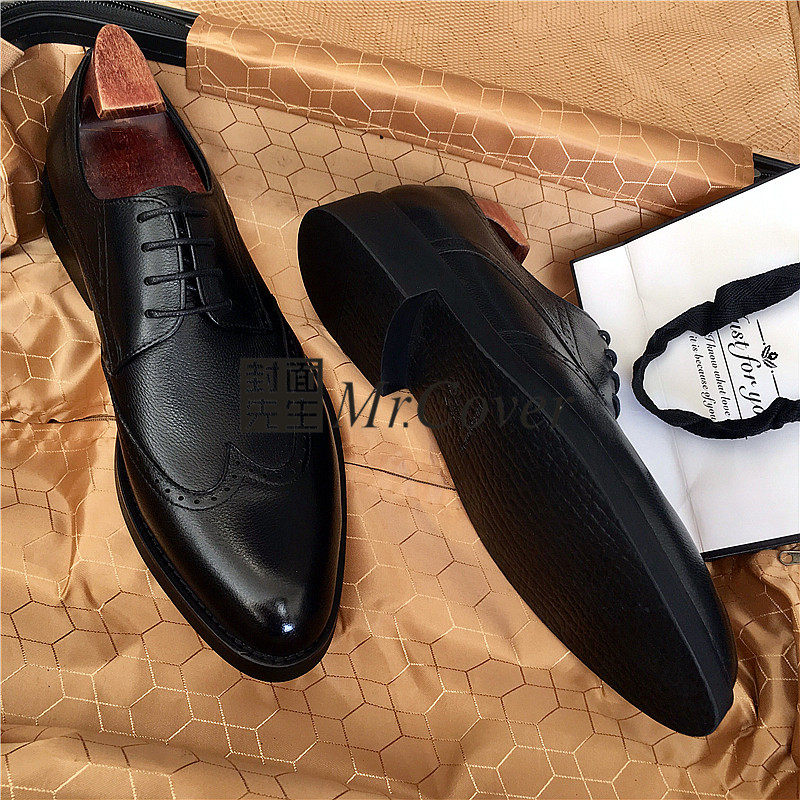 NEW HIGH-END LEATHER BROGUE CARVED BRITISH POINTED TOE HANDMADE LEATHER SHOES FOR MEN AND GROOMS WEDDING SUIT SHOES OXFORD SHOES