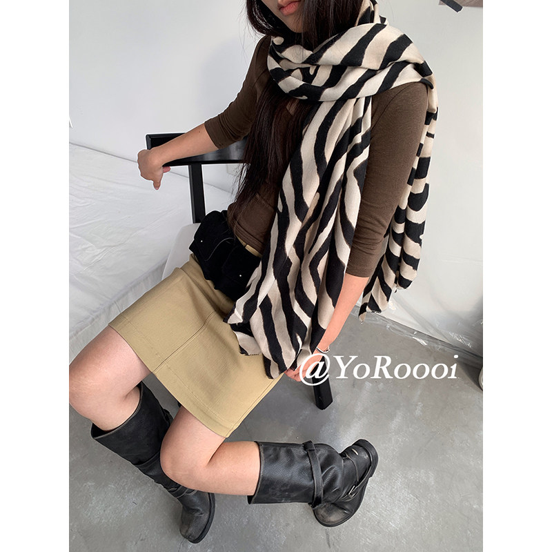 YoRoooi 复古小众高级感斑马纹围巾保暖百搭御寒防风宽围脖披肩女