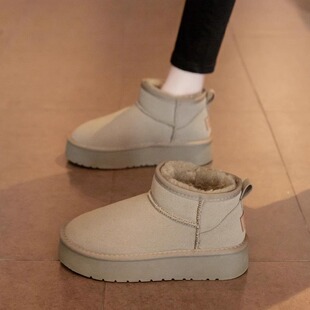 东北雪地靴女2025新款冬季厚底松糕短靴加绒加厚防滑保暖面包棉鞋