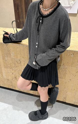 2026新款韩版简约百搭休闲时尚女宽松显瘦圆领针织长袖上衣80106