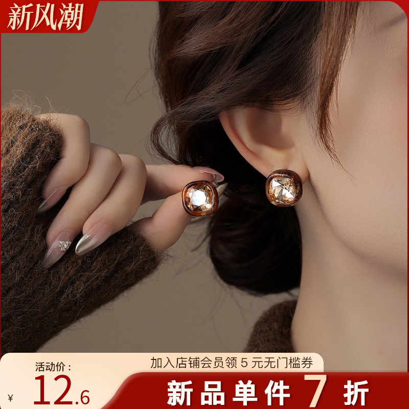 古里雅琥珀色方糖耳环小众高级感