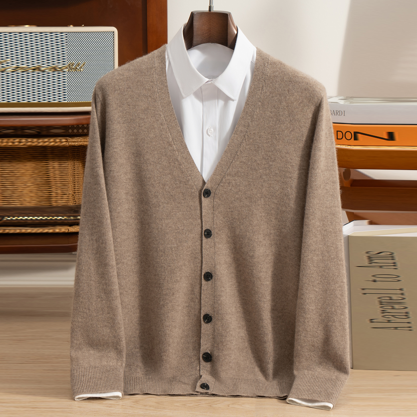 秋冬新款山羊绒衫男V领外搭开衫