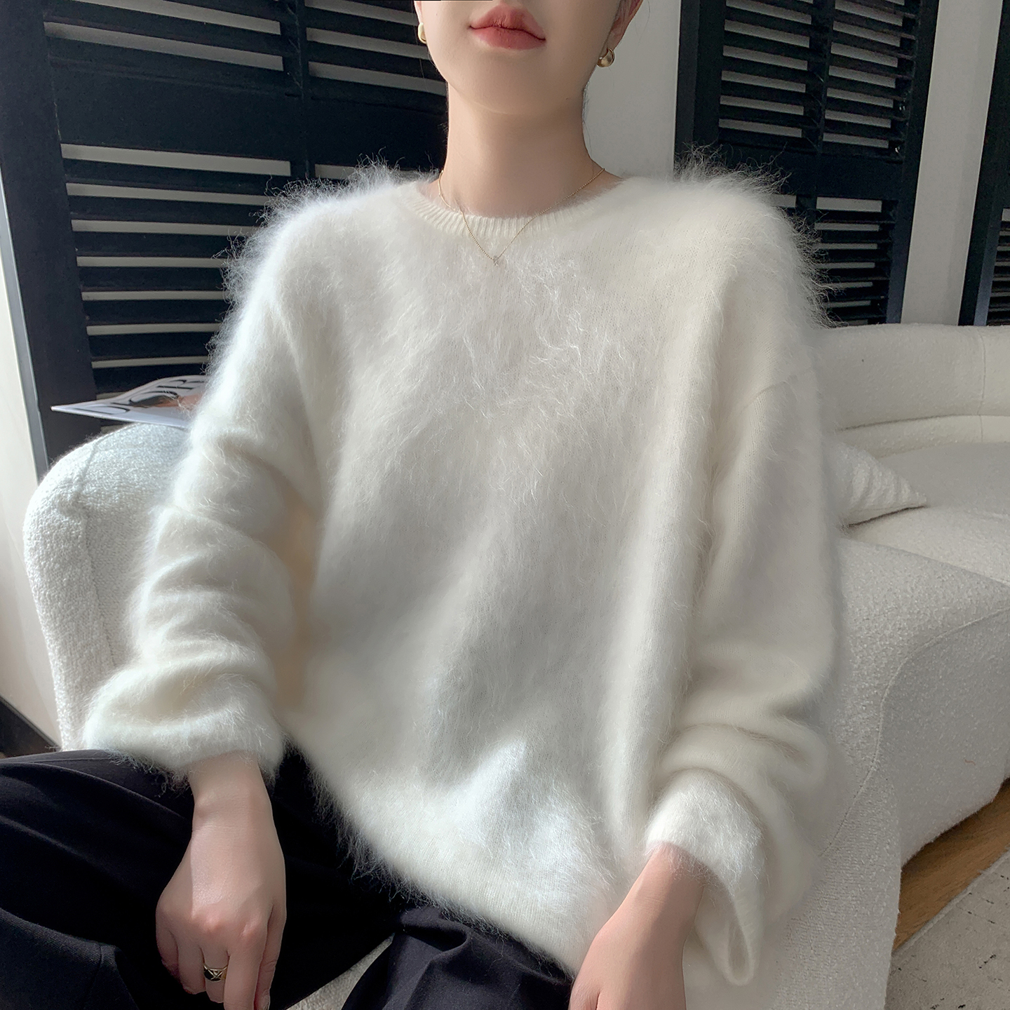 山羊绒圆领拉绒毛衣加厚针织打底