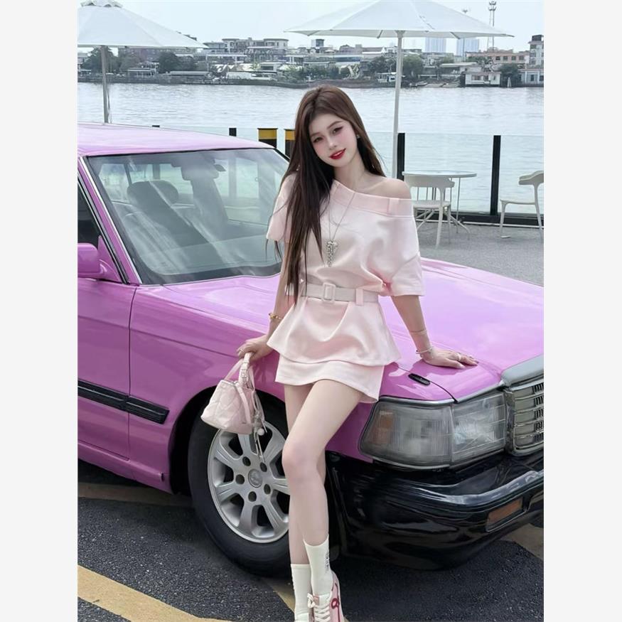 巨好看的夏天套装女2025新款设计感露肩短袖上衣时尚高腰半身短裙