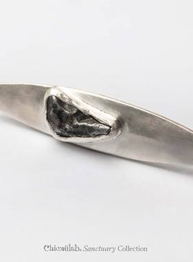 奇虚乐Chicxūlab 阿林陨铁镶嵌 盾牌素银戒指