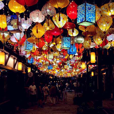 中秋节钻石灯笼挂饰户外防水布艺仿古越南异形宫灯国庆装饰布置