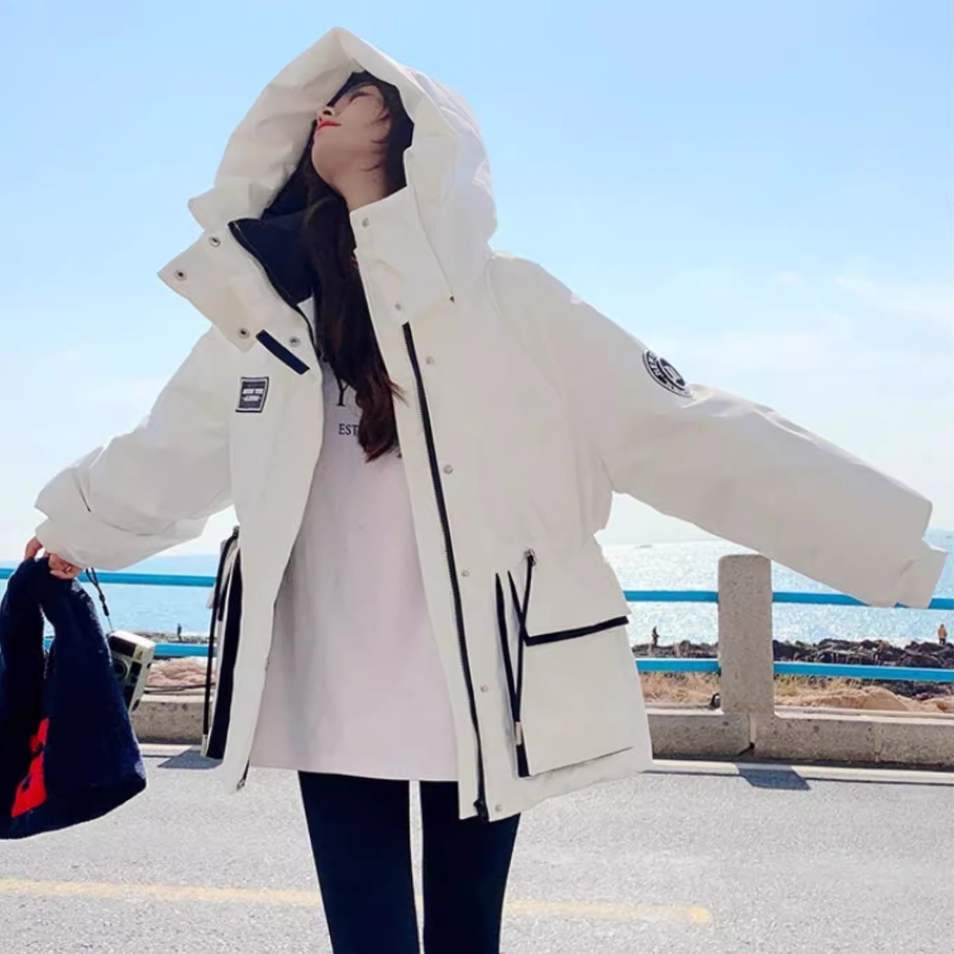 白鸭绒派克羽绒服热卖