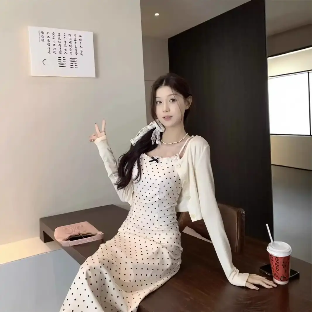 韩系气质花边领波点吊带连衣裙女