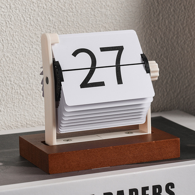 新款2026年数字木质复古万年历创意翻页台历北欧风简约摆件装饰日历旋转机械迷你高颜值网红高级感小众定制