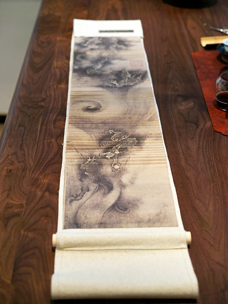 中国古代龙鳞装复原渊海子平周易文创再造收藏茶室陈列展览