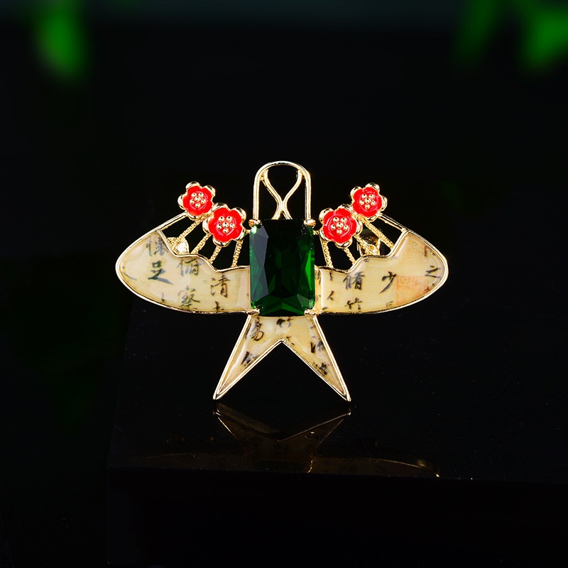 中式国风梅花飞机胸针