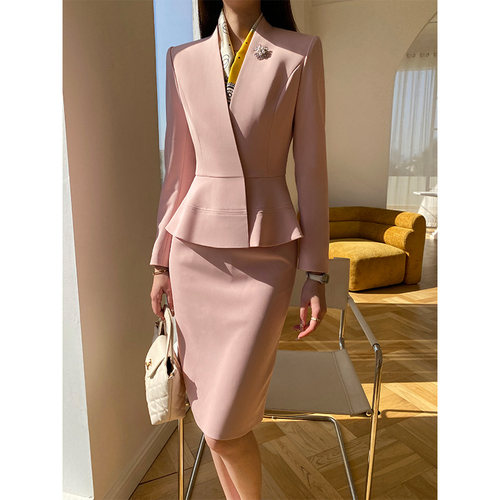 减龄粉色职业套装女装团购更优惠