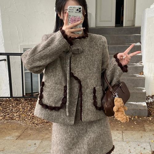 实拍大码女装秋冬小香风气质名媛加厚夹棉短上衣搭配半身裙套装