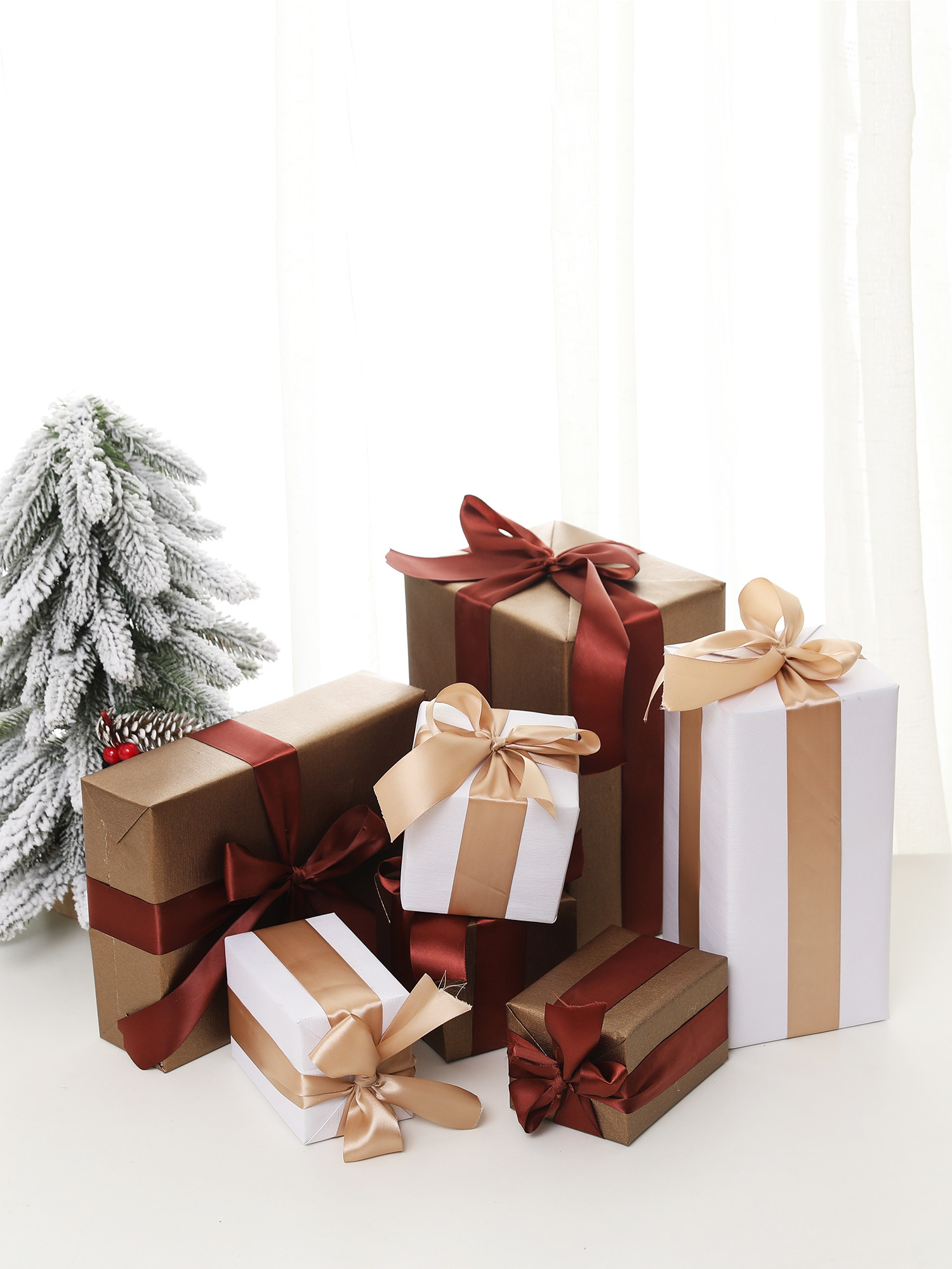 定制圣诞节装饰场景布置礼品盒摆件橱窗装饰礼盒套装圣诞树下摆件