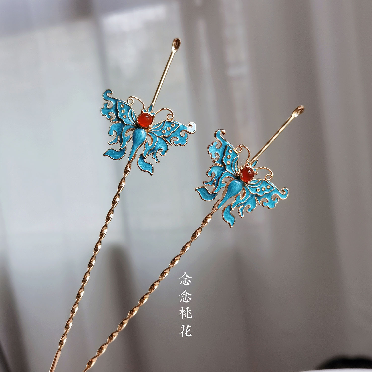 仿点翠景泰蓝蝴蝶玛瑙滴油古风