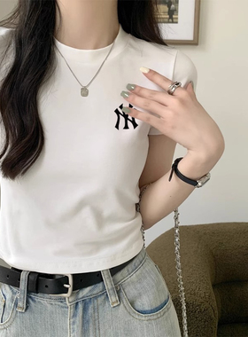 纯欲风白色正肩短袖t恤女夏设计感小众辣妹修身短款纯棉上衣夏季