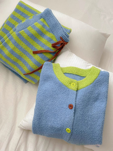 珊瑚绒睡衣女款冬季2025年新款条纹拼色长袖开衫半边绒家居服套装