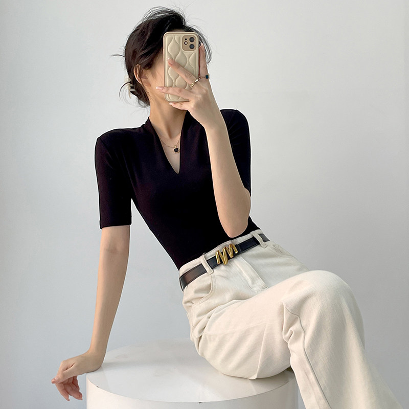 高级感黑色V领短袖t恤女夏季修身显瘦半袖打底衫高端大牌气质上衣