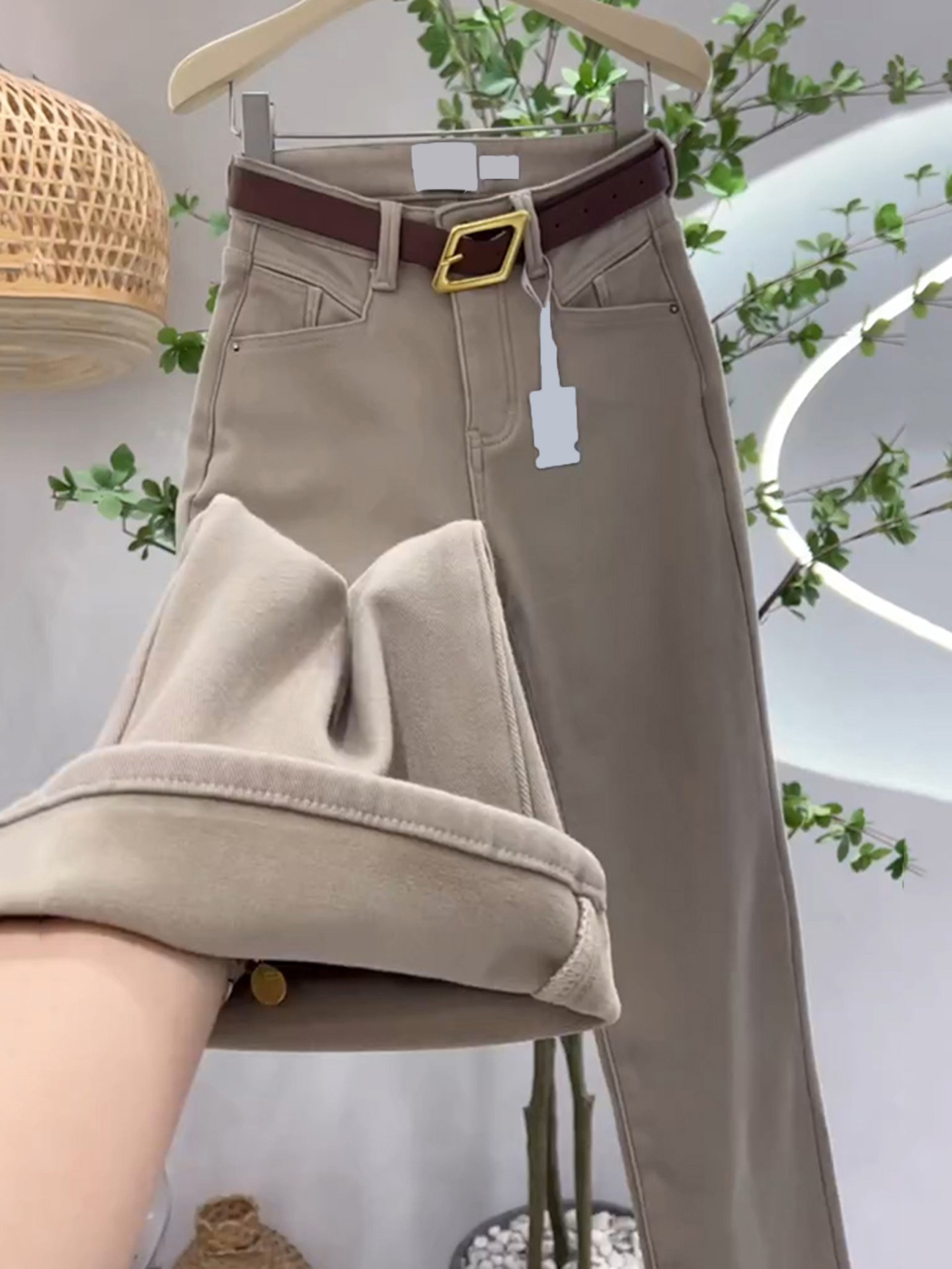 加绒加厚卡其色牛仔裤女冬季保暖长裤高腰显瘦休闲直筒窄版阔腿裤