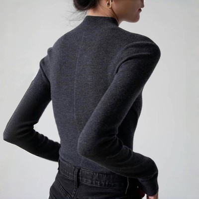配大衣的内搭半高领打底毛衣女秋冬感灰色修身针织衫上衣1028r