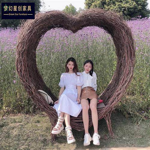 鸟巢窝拍照岛网红鸟巢庭院民宿户外秋千悬挂室内打卡婚纱爱心山区