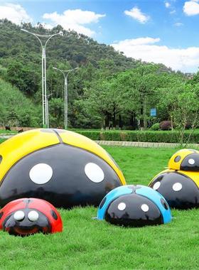 户外卡通甲虫玻璃钢七星瓢虫雕塑花园摆件游乐场草坪园林井盖装饰