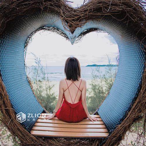 巴厘岛网红鸟巢吊椅民宿景区打卡拍照爱心款创意婚纱道具秋千吊床