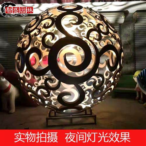 户外不锈钢发光镂空球雕塑定制抽象铁艺花球酒店落地水景园林摆件