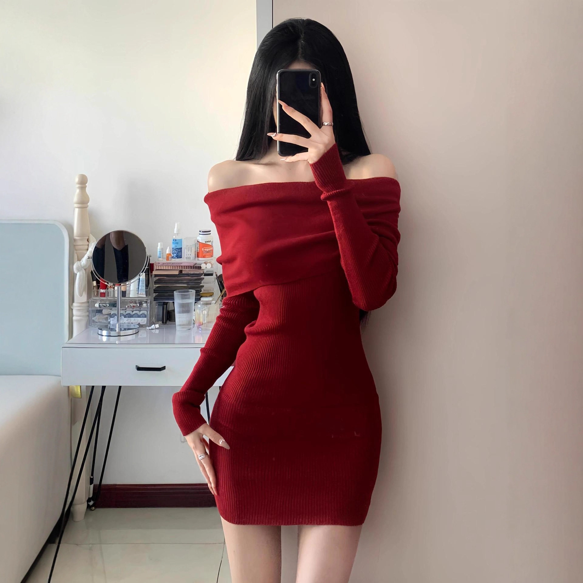 新年红色一字肩针织连衣裙女秋冬内搭纯欲性感别致露肩包臀短裙子,女装/女士精品,连衣裙,淘宝优惠券,粉丝福利购,淘宝优惠卷