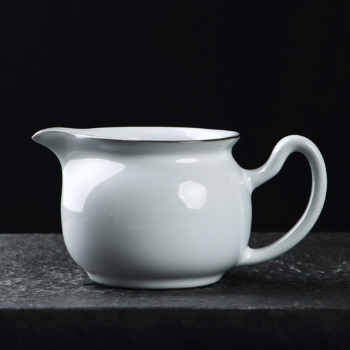 铁胎家用陶瓷大容量分茶器