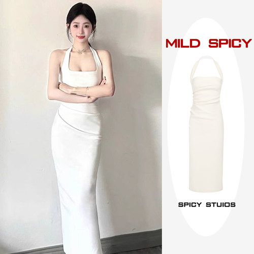 高端法式挂脖连衣裙性感收腰露背