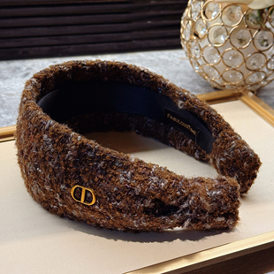 FABULOUS TIME 棕咖色猪鼻子发箍 粗花呢毛呢加宽发带高颅顶秋冬