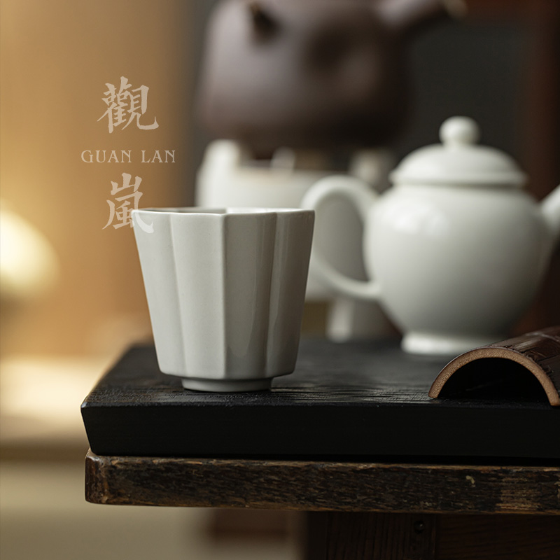 观岚草木灰釉陶瓷主人杯