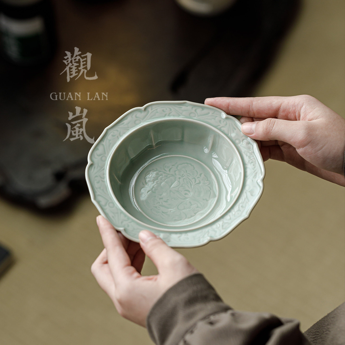 观岚蕉月色三足缠枝莲壶承茶盘