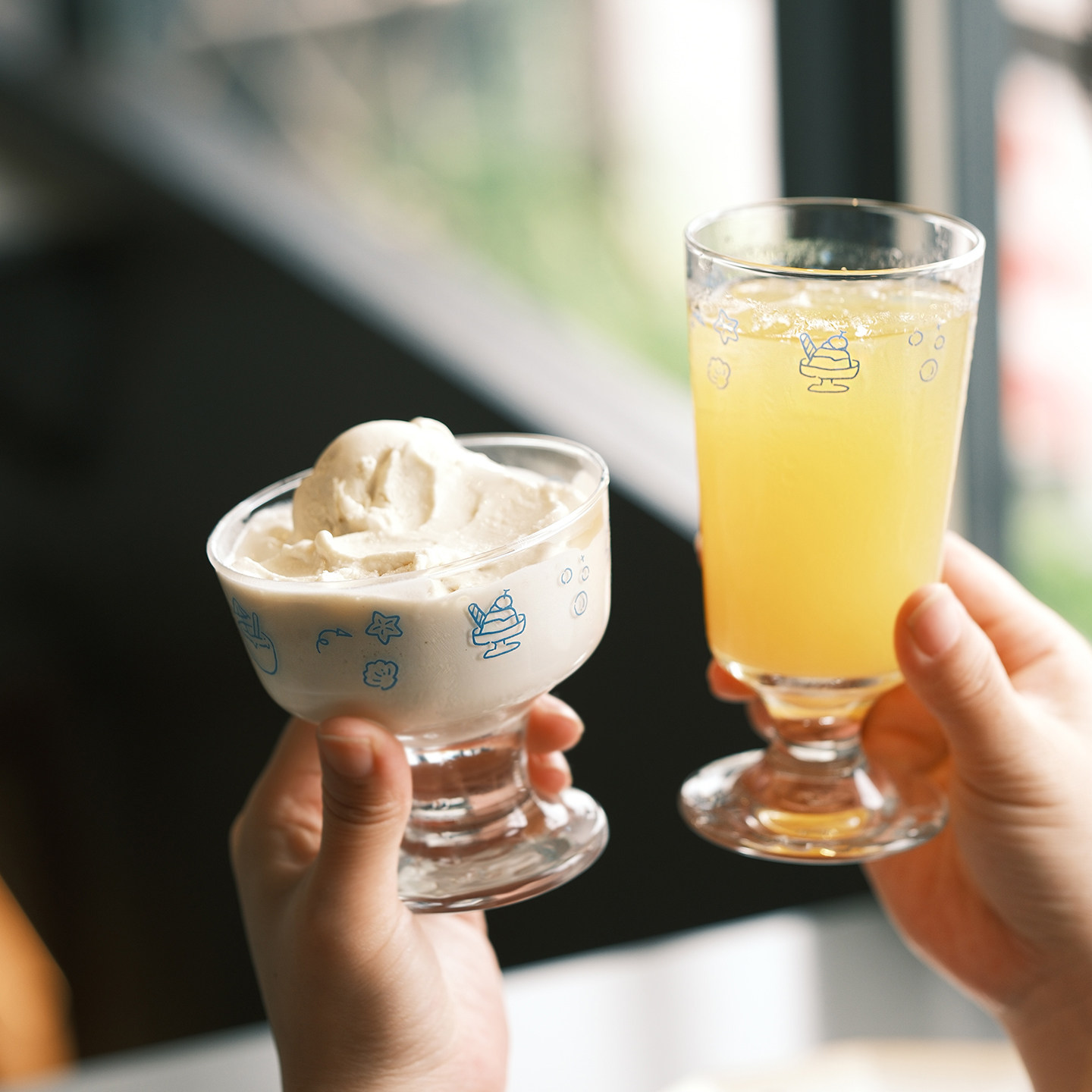 气泡招待所‘原创椰风海趣玻璃雪糕杯甜品杯饮料杯咖啡杯高脚杯子
