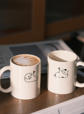 气泡招待所'原创简笔画举杯小狗陶瓷马克杯咖啡杯牛奶杯泡茶杯子