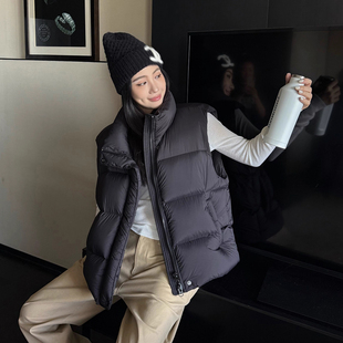 轻薄羽绒马甲女款2025秋冬新款外穿零压感白鸭绒羽绒服保暖背心