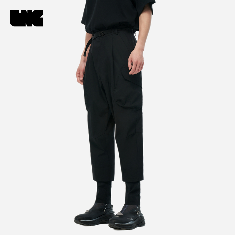 锥形裤型，假两件设计，穿着有型