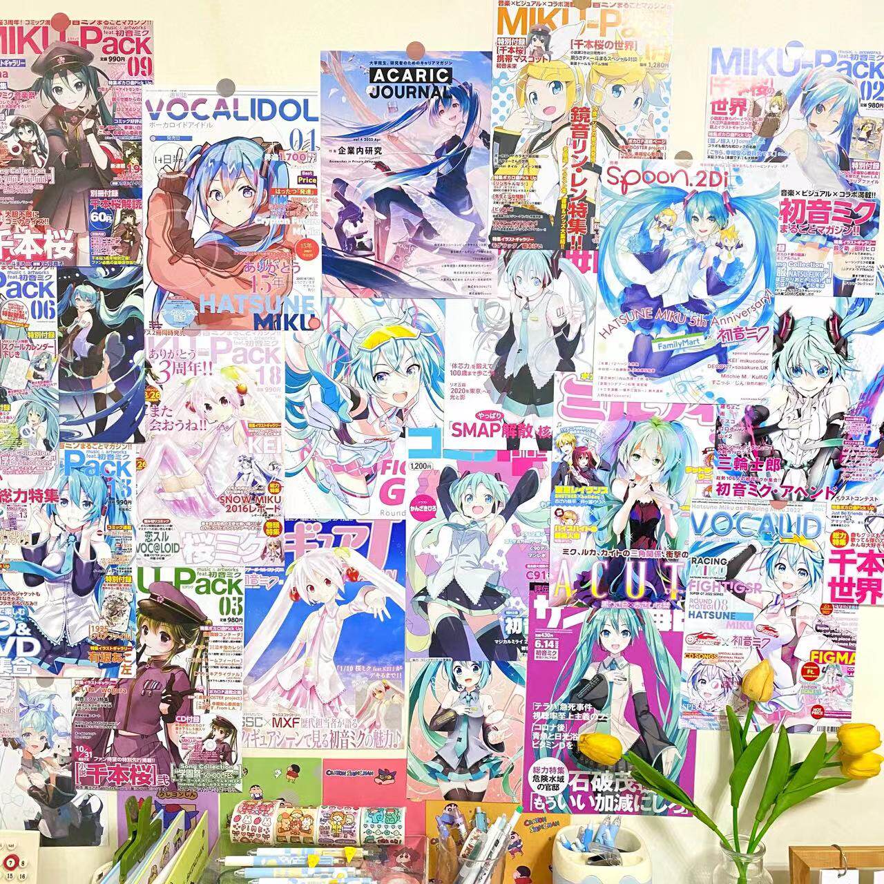 初音未来二次元精美封面插画海报墙纸房间卧室墙面背景装饰墙贴