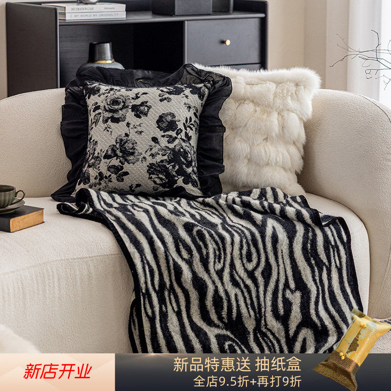 貂绒质感法式抱枕触觉的高级感