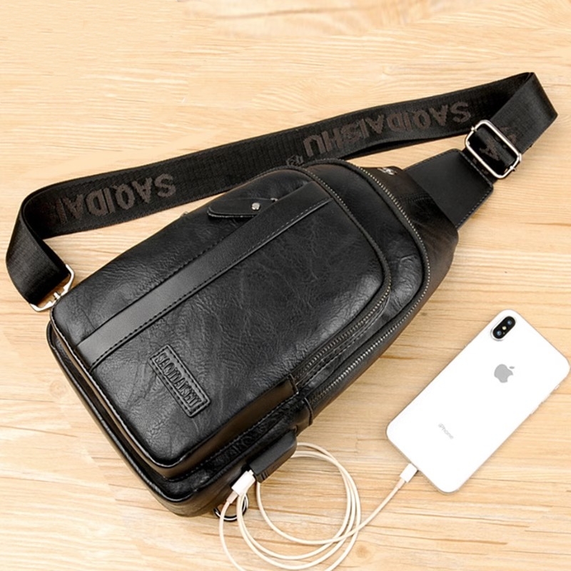 香港男士胸包真皮休闲男包