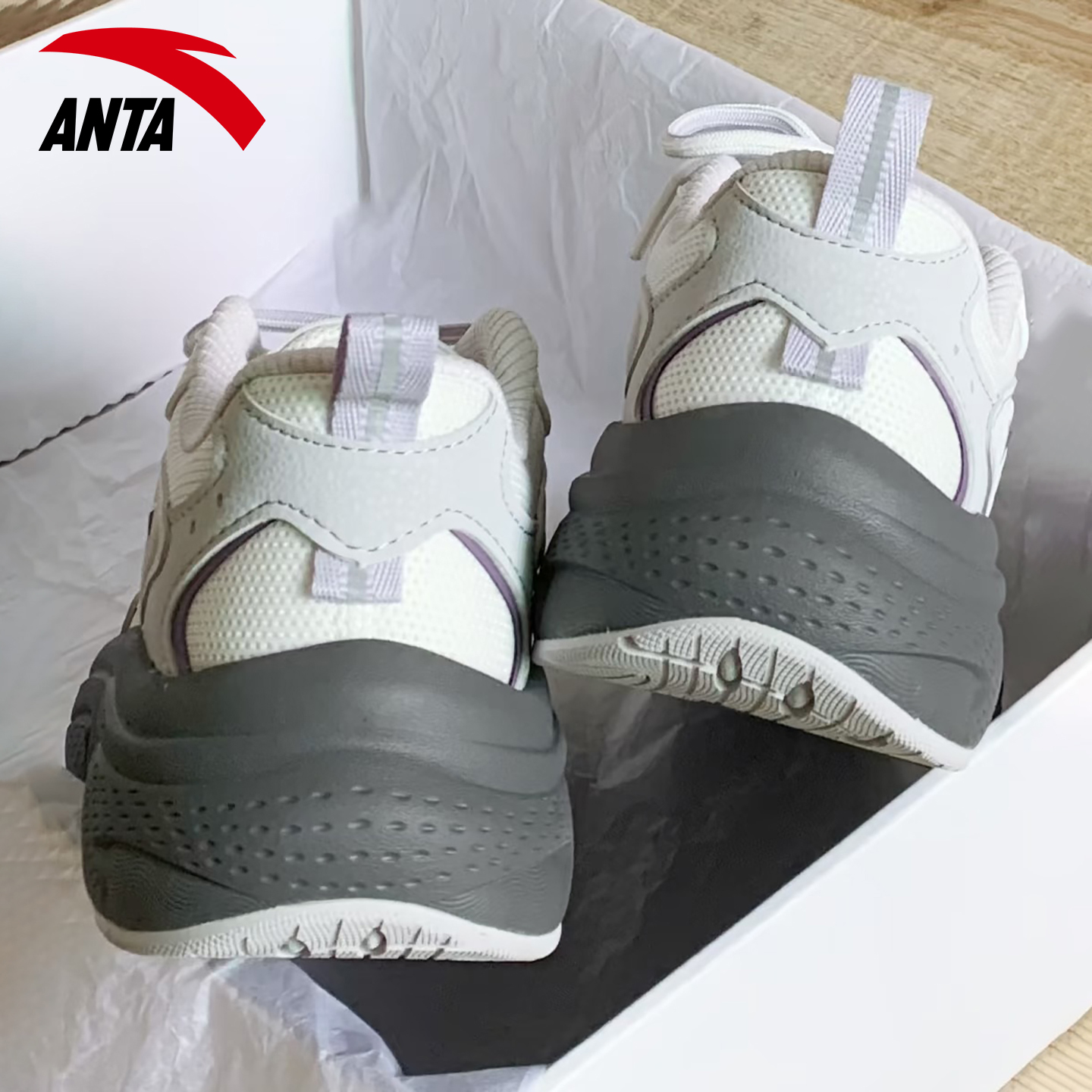 安踏星光3复古女鞋白色时尚厚底