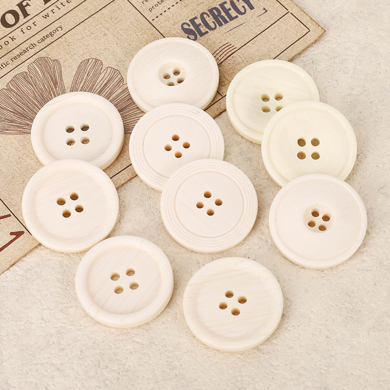 纽扣仿木纹色米色米黄大衣外套