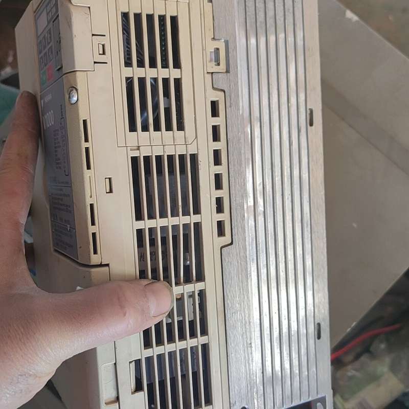 议价：安川V1000变频器CIMR-VB4A0018FBA，7.5