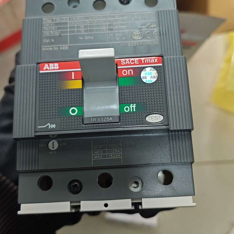 议价：ABB塑壳断路器T3N250 MA125/750-1500