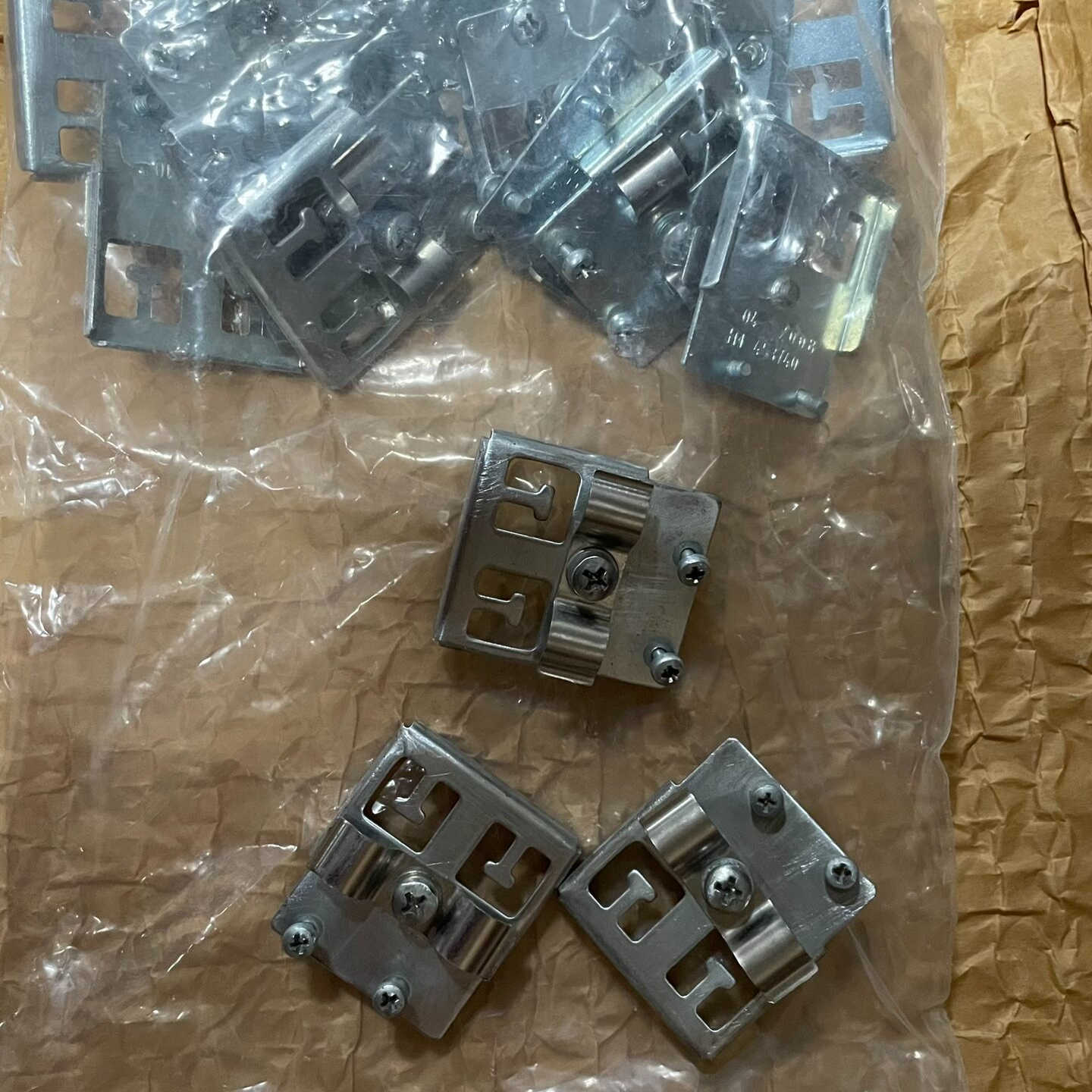 {议价}伦茨8200 vector变频器屏蔽夹 金属安装支架，实图拍