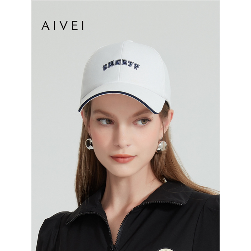 AIVEI欣贺艾薇夏季新运动户外硬顶显脸小字母白色棒球帽R0380002