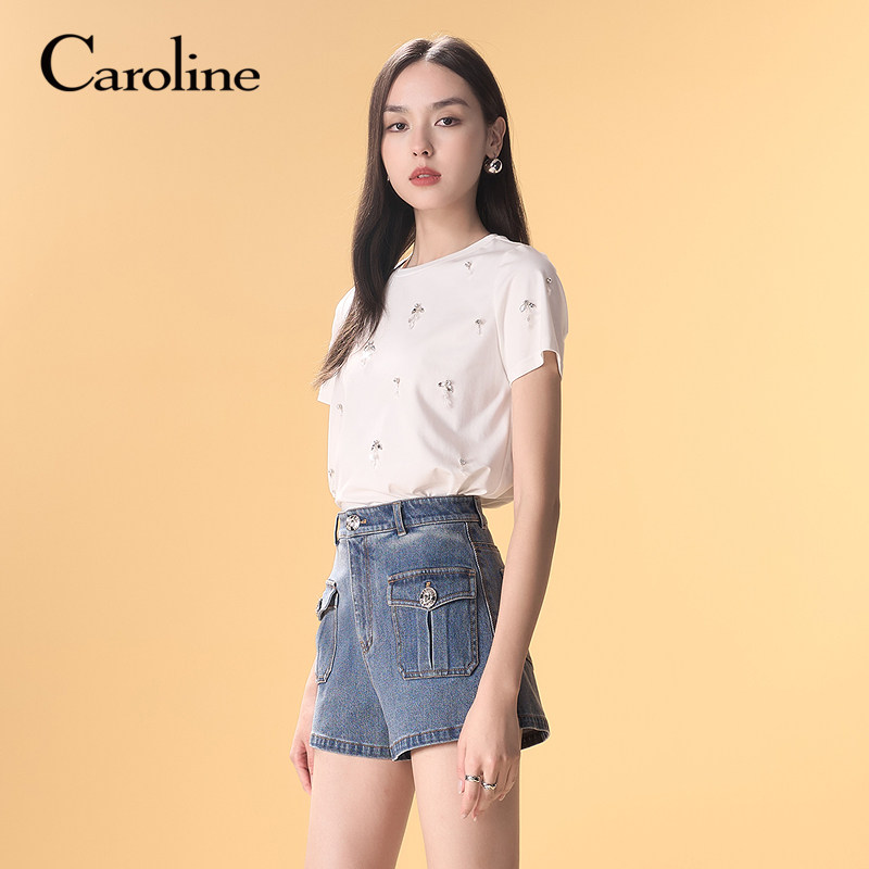 Caroline卡洛琳25夏新款摩登时尚钻扣直筒牛仔短裤ECRFBH01